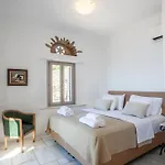 Villa Olea Tinos, A Luxury Kardhianí