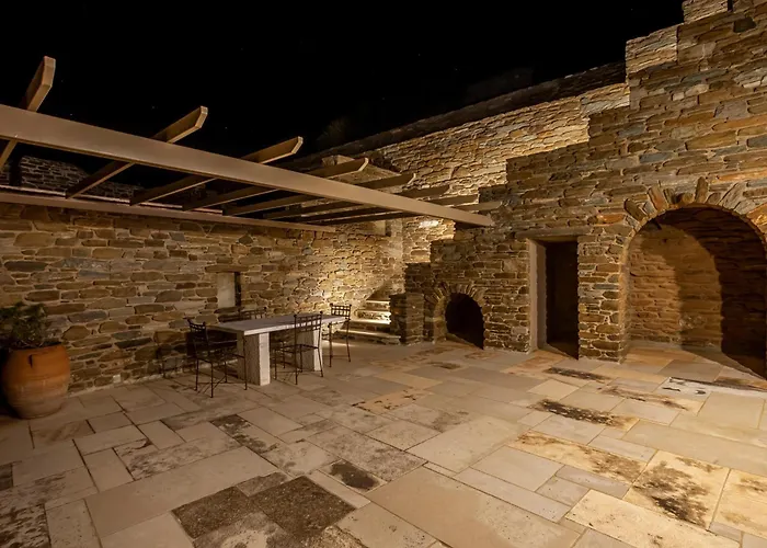 Olea Tinos, A Luxury * Kardhianí