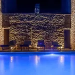 Olea Tinos, A Luxury Βίλα