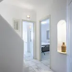 Olea Tinos, A Luxury Βίλα