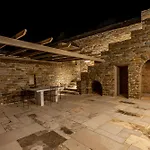 Olea Tinos, A Luxury * Kardhianí