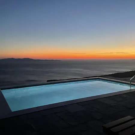 Olea Tinos, A Luxury Kardhianí