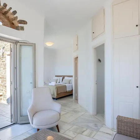 Olea Tinos, A Luxury Βίλα