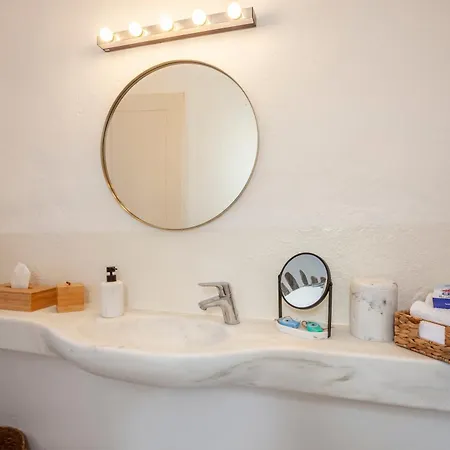 Olea Tinos, A Luxury * Καρδιανή