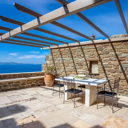 Olea Tinos, A Luxury Βίλα