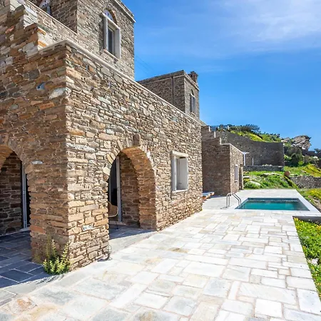Villa Olea Tinos, A Luxury Kardhianí