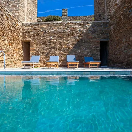 Olea Tinos, A Luxury Βίλα