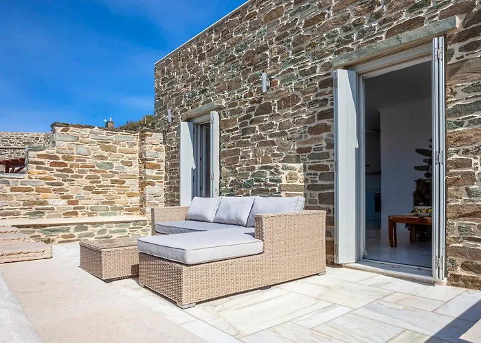Olea Tinos, A Luxury Βίλα